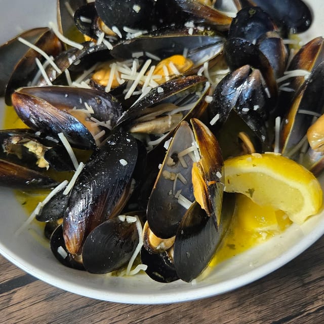 Blue Mussels (2 Lb).