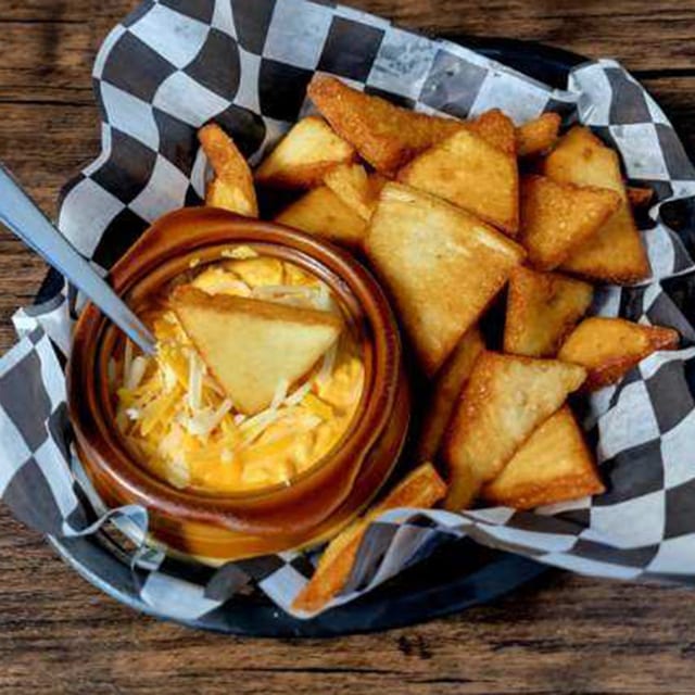 Buffalo Chicken Dip w/Pita.